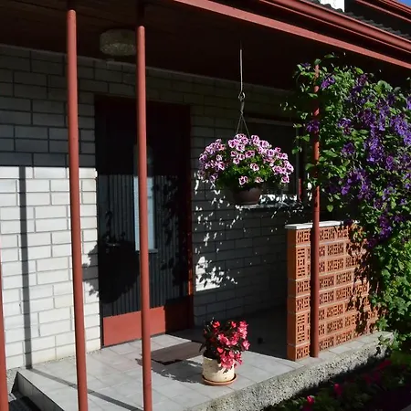 Konukevi Nooruse Majutus Kuressaare