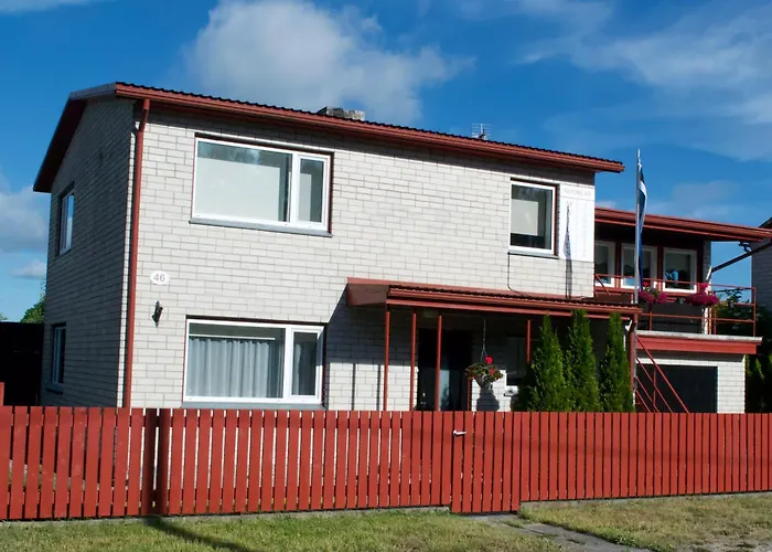 Guest house Nooruse Majutus 4*