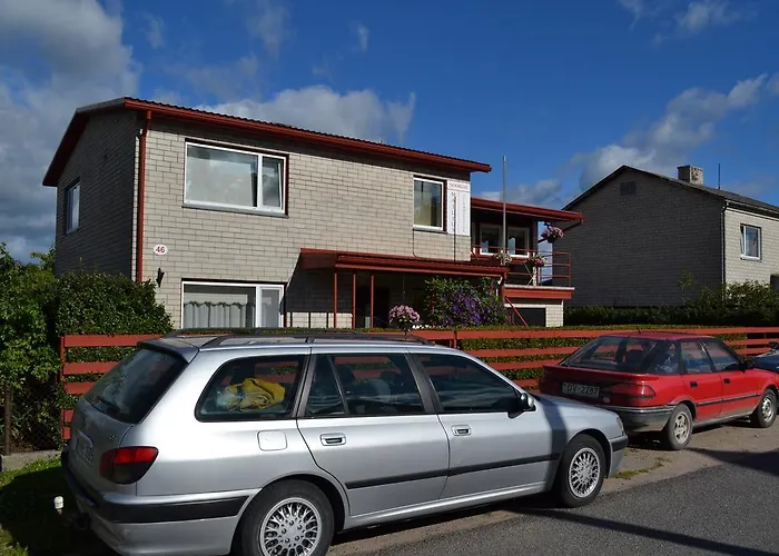 Nooruse Majutus Kuressaare